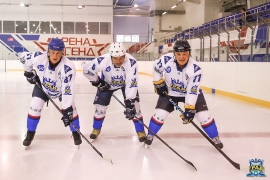 Хоккейный мини-турнир среди четырех команд-друзей в ЛДС «Арена Легенд»